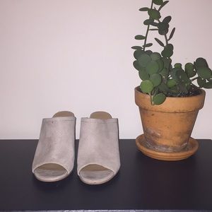 FRANCO SARTO GREY SUEDE MULES